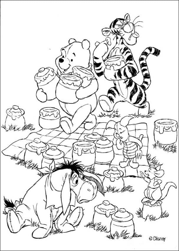 Winnie Pooh and Friends go to Picnic